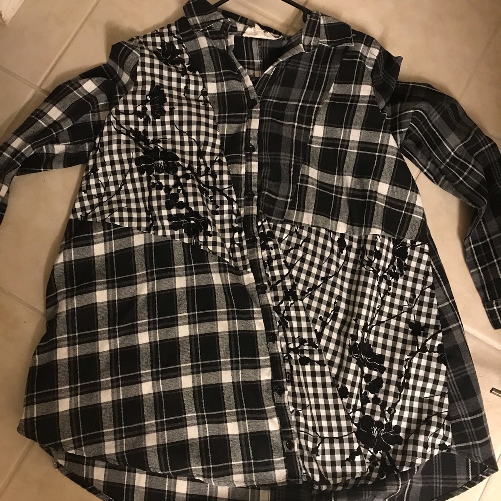 Loveriche black plaid shirt